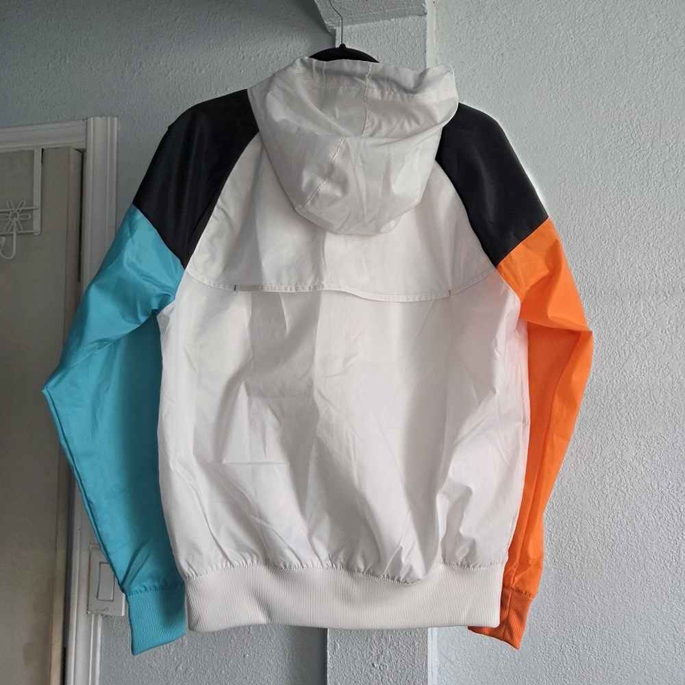 Nike N7 Woven Windrunner Hooded Jacket - Picture 4 of 5